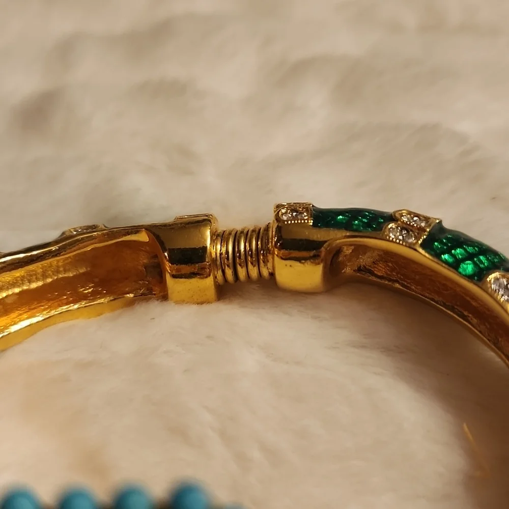 Rare KENNETH JAY LANE Green Dragon Bracelet - Picture 12 of 12